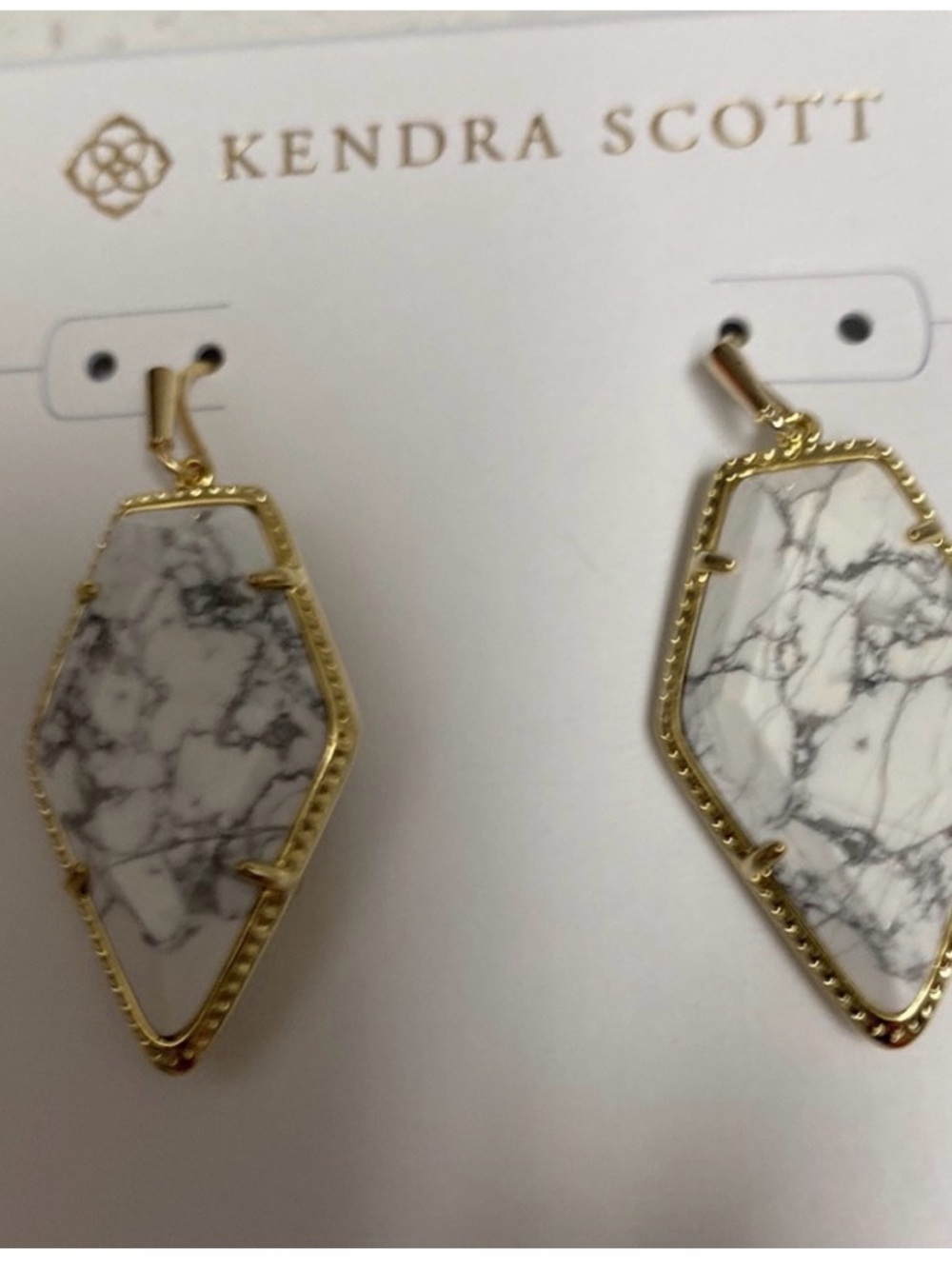 Kendra Scott “Tessa” White Howlite drop earrings NWOT - Picture 6 of 7